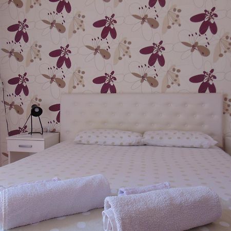 בודווה Guest House Ivan מראה חיצוני תמונה