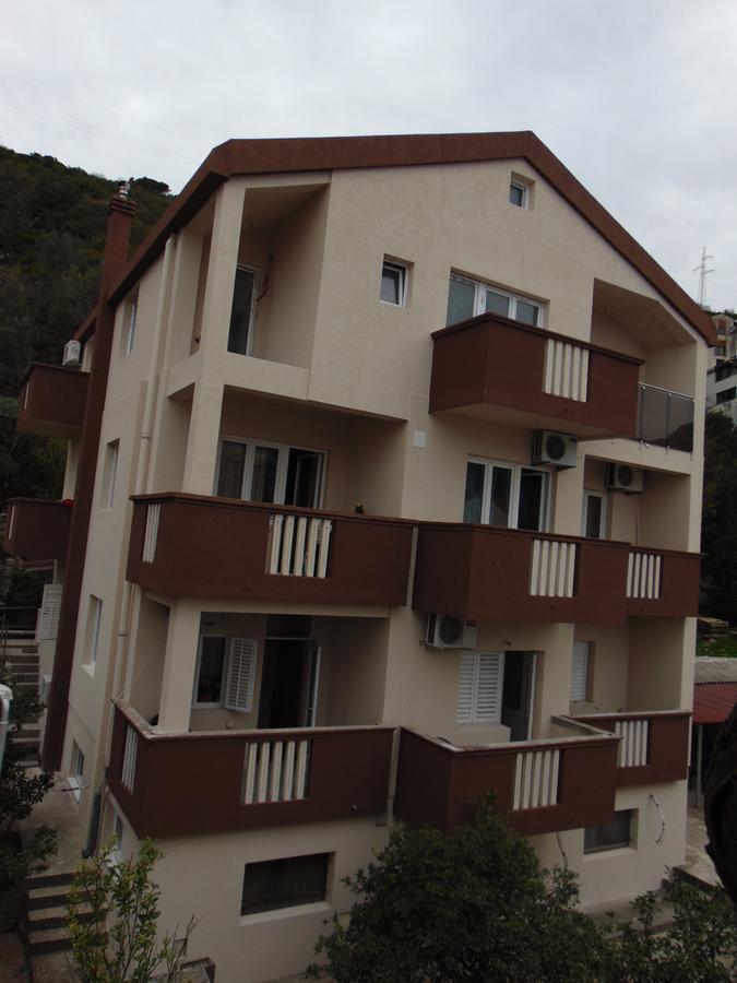 בודווה Guest House Ivan מראה חיצוני תמונה
