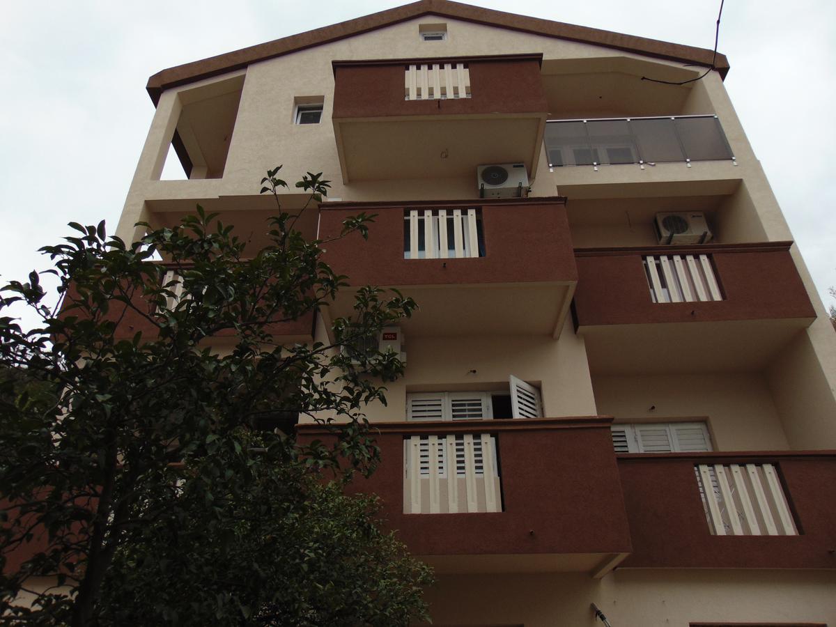 בודווה Guest House Ivan מראה חיצוני תמונה
