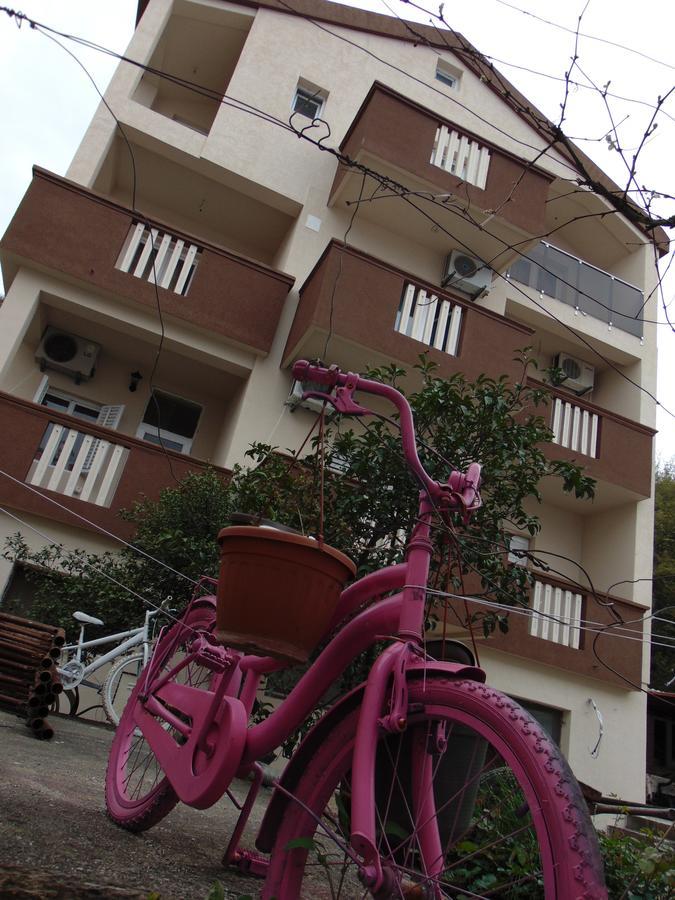 בודווה Guest House Ivan מראה חיצוני תמונה