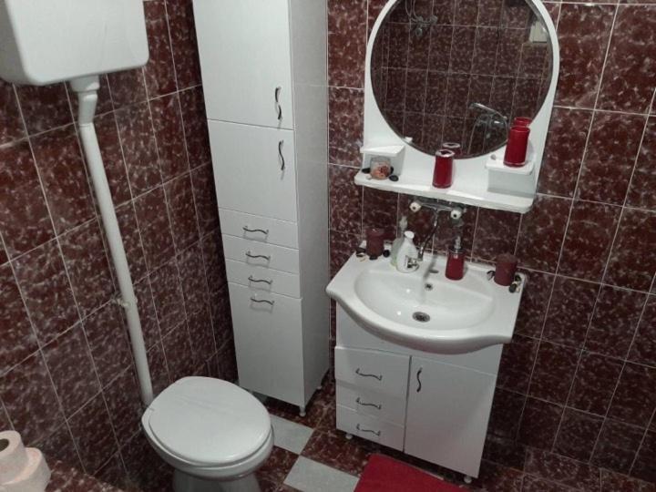 בודווה Guest House Ivan מראה חיצוני תמונה